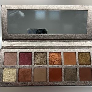 ABH Rose Metals Eyeshadow Palette